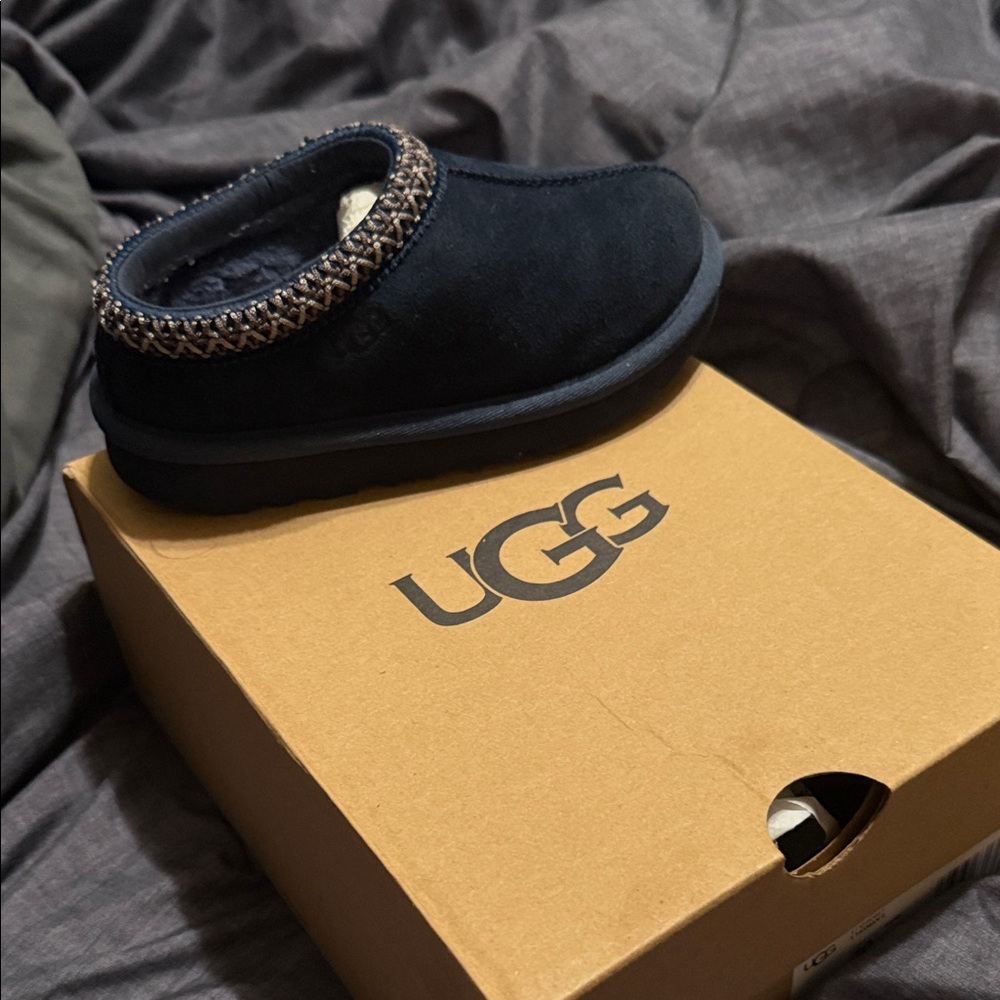 UGG Dark Blue Suede Infant Booties